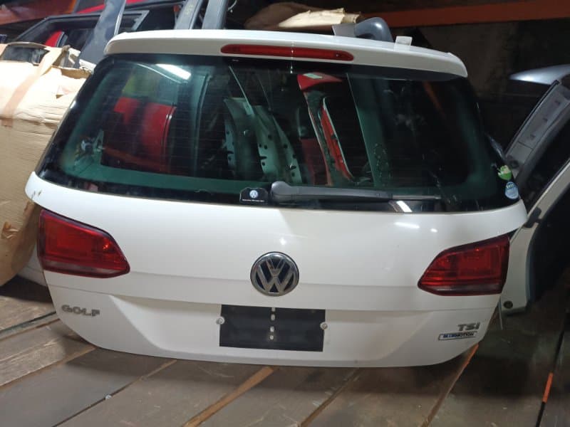 Крышка багажника Volkswagen Golf 5G1 CJZ 2014 (б/у)
