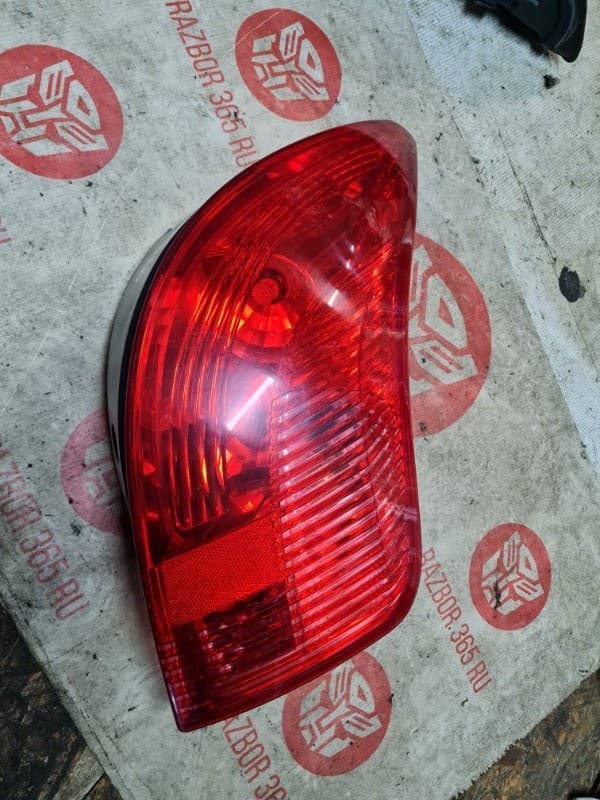 Фонарь Peugeot 308 УНИВЕРСАЛ EP6CDT EUR 5 5FV 2011 задн. прав. (б/у)