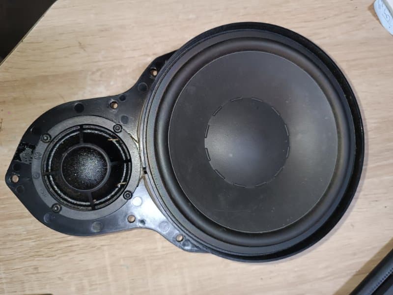 Динамик DYNAUDIO Volkswagen Passat CC 358 BWS 2009 (б/у)
