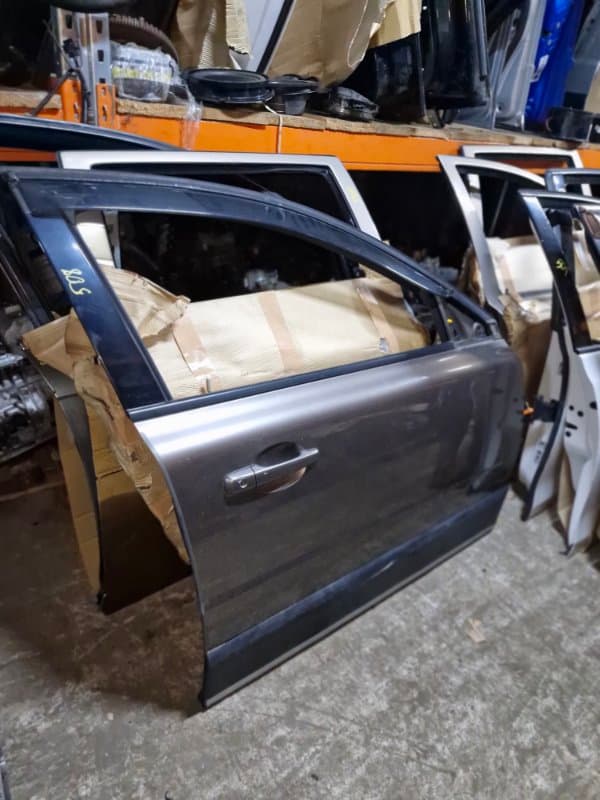 Дверь Volvo XC70 BZ B6324S 2013 перед. прав. (б/у)