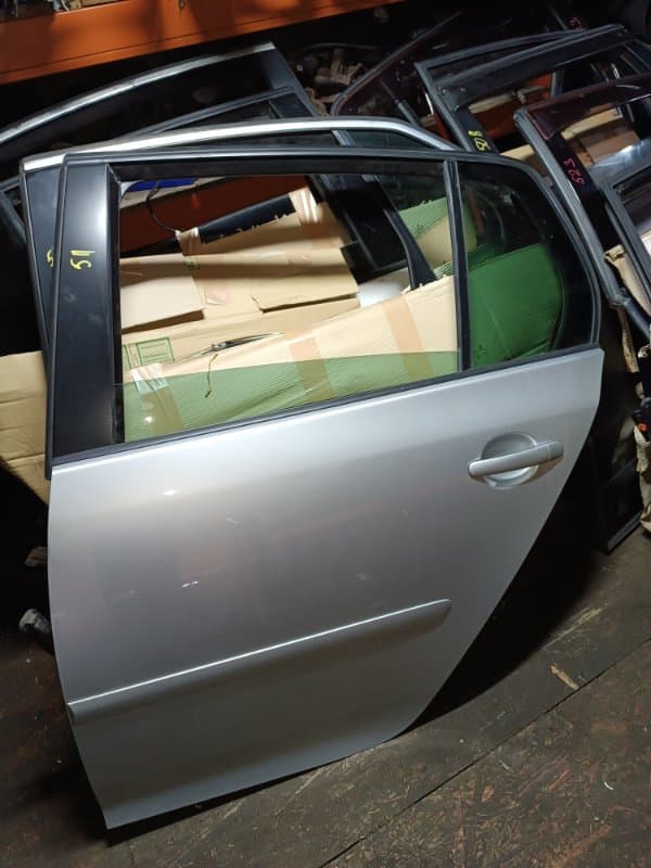 Дверь Volkswagen Golf 1K1 BLG 2007 задн. лев. (б/у)