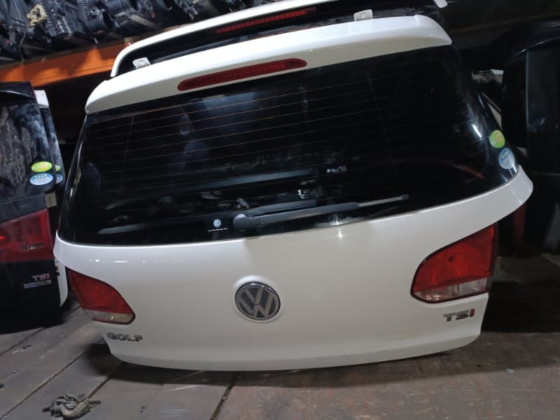 Крышка багажника Volkswagen Golf 5K1 CAX 2010 (б/у)