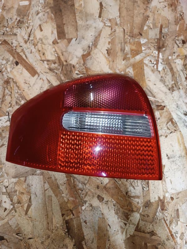 Фонарь Audi A6 4B2 APR 1999 задн. лев. (б/у)
