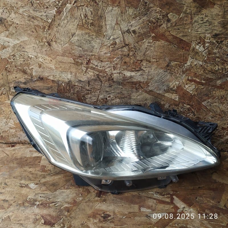 Фара галоген Peugeot 508 D5F EP6CDT EUR 5 5FV 2013 перед. прав. (б/у)