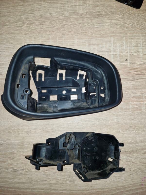 Корпус зеркала Volvo S60 SW B5254T2 2005 прав. (б/у)