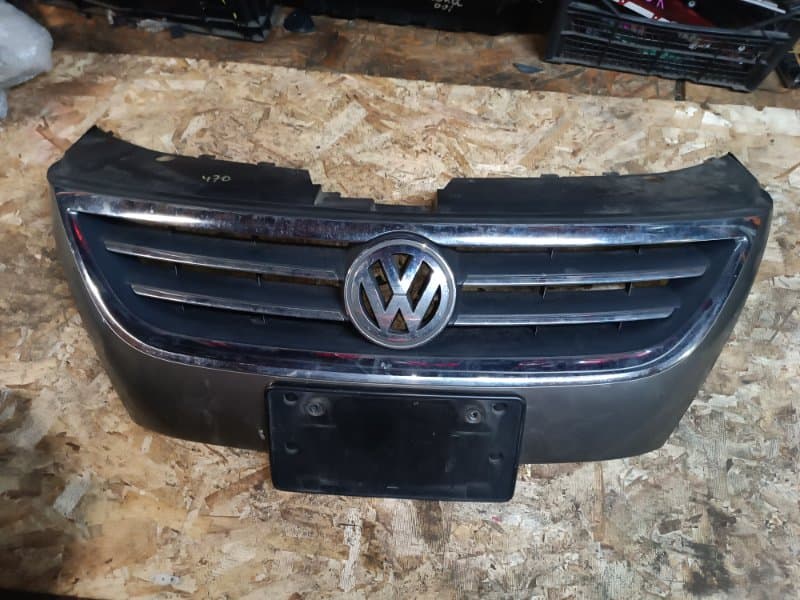 Решетка радиатора Volkswagen Passat CC 358 CCZ 2010 (б/у)