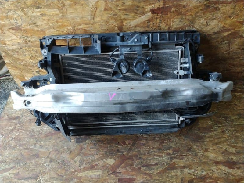 Панель передняя в сборе Audi A6 4F2 BDX 2006 (б/у)