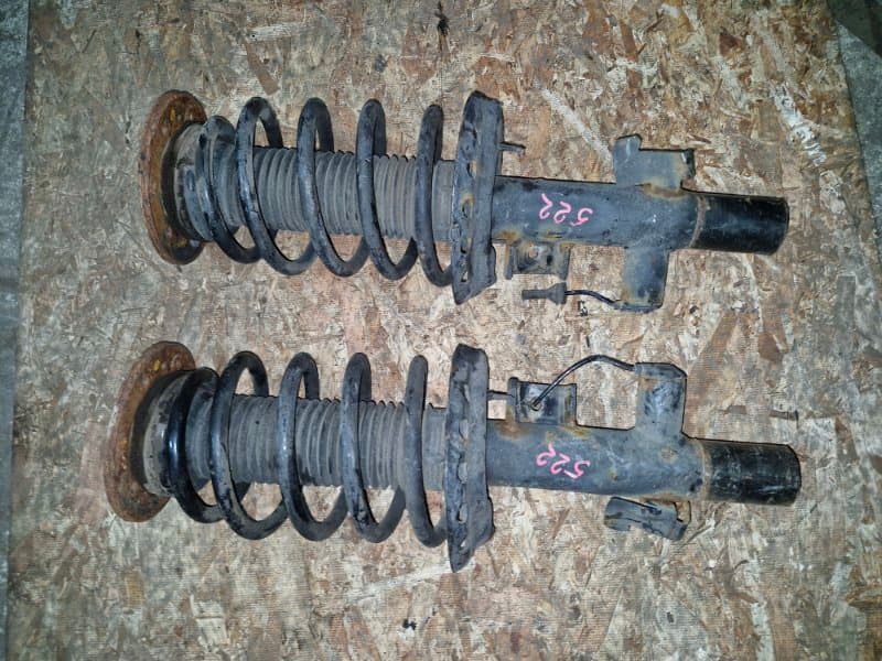 Комплект стоек CCD Volvo XC70 BZ B5254T12 2014 перед. (б/у)