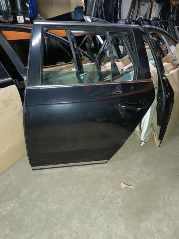 Дверь Volkswagen Passat 365 CAX 2011 задн. лев. (б/у)