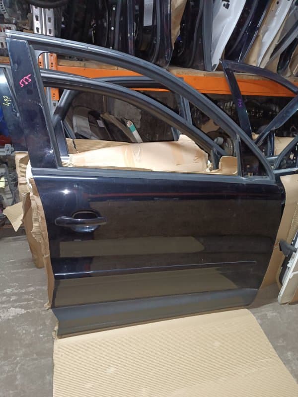 Дверь Volkswagen Tiguan 5N1 CAW 2009 перед. прав. (б/у)