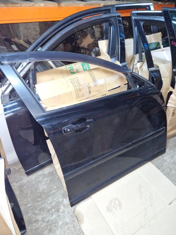 Дверь Volvo s40 MS B5244S4 2008 перед. прав. (б/у)