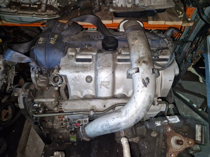 Двигатель Volvo V70 SW B5254T4 2004 (б/у)