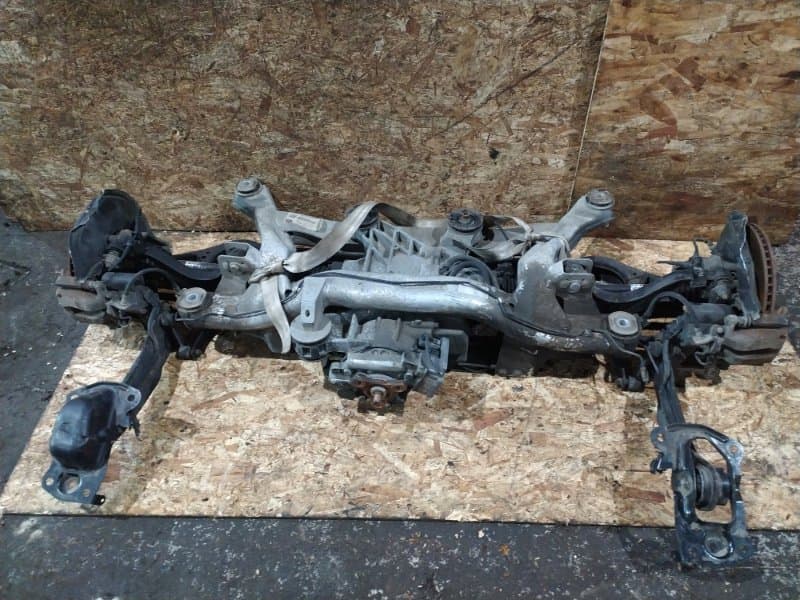 БАЛКА ПОДВЕСКИ В СБОРЕ Volkswagen Passat 3C2 AXZ 2007 задн. (б/у)