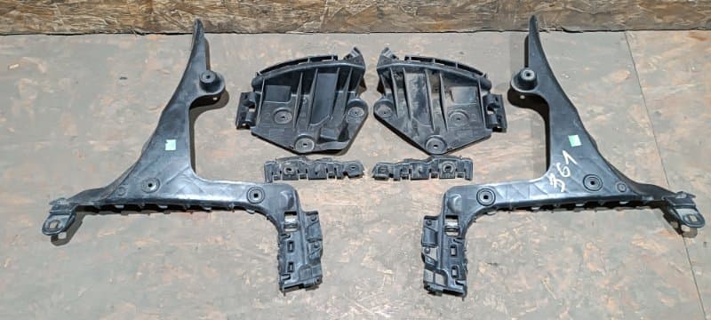 Комплект кронштейнов Audi A3 8P1 CCZ 2009 задн. (б/у)