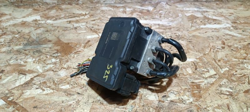 Блок abs Volvo v40 MV D4204T14 2014 (б/у)