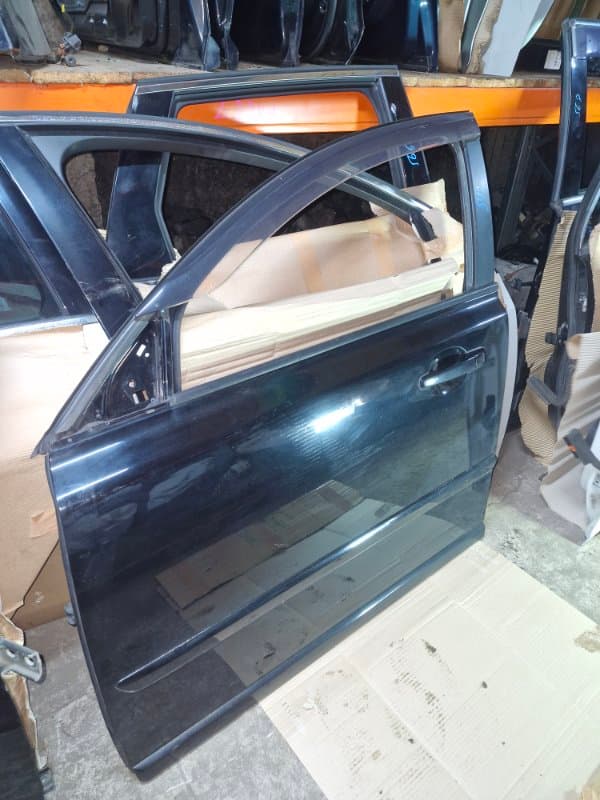 Дверь Volvo s40 MS B5244S4 2008 перед. лев. (б/у)