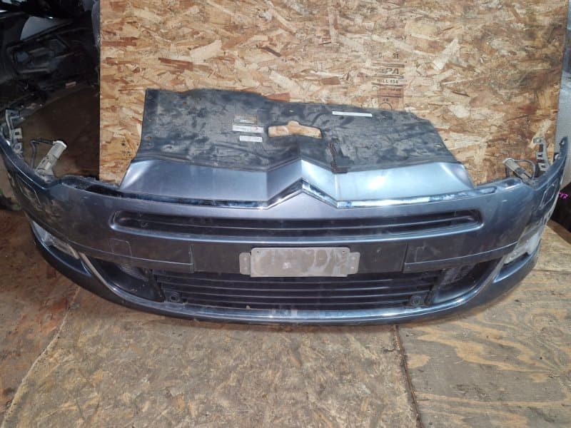 Бампер Citroen C5 RD XFV ES9A 2010 перед. (б/у)