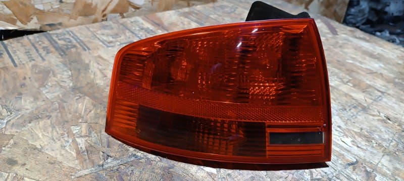 Фонарь Audi A4 8EC BWE 2006 задн. лев. (б/у)