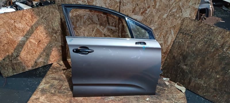 Дверь Citroen C4 B7 BH01 DV6FC 2016 перед. прав. (б/у)