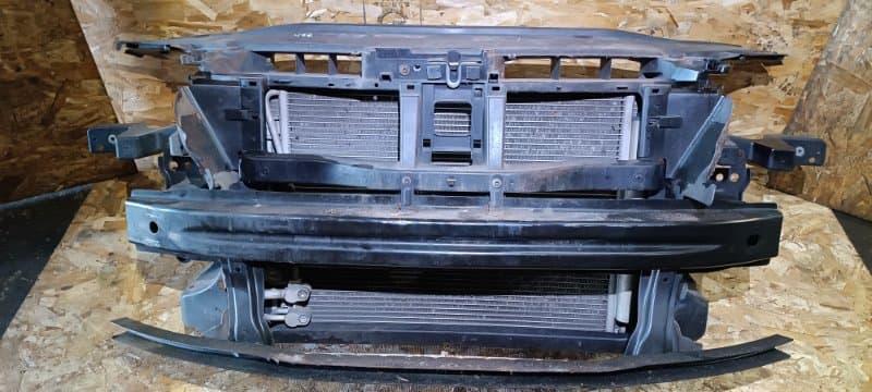 Панель передняя в сборе Volkswagen Passat 3C5 AXZ 2009 (б/у)