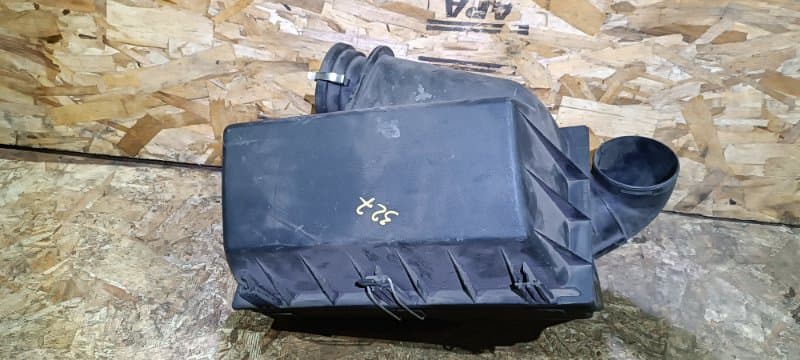 Корпус воздушного фильтра Mercedes-Benz E-Class W210 104.995 1996 (б/у)