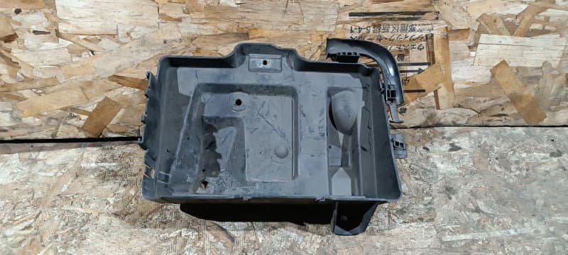 Площадка под АКБ Opel ASTRA H Z18XER 2005 (б/у)