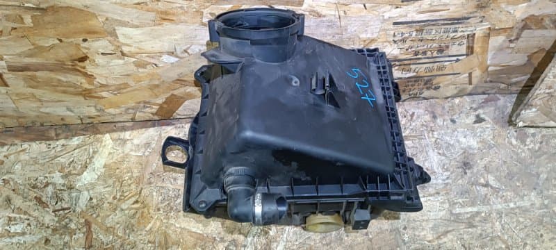 Корпус воздушного фильтра Audi S4 8ED BBK 2007 (б/у)