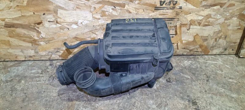 Корпус воздушного фильтра Volkswagen Golf AJ5 CAX 2011 (б/у)