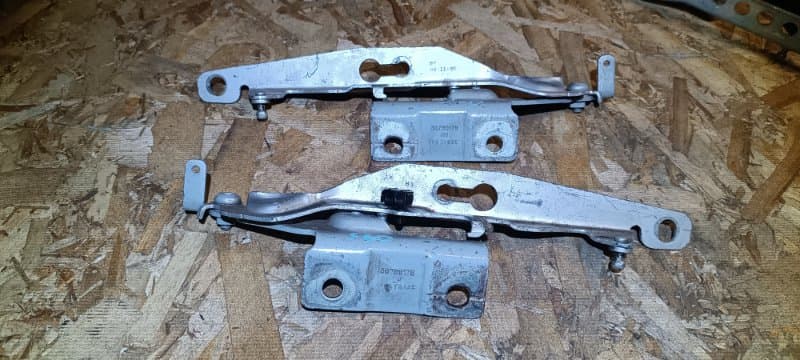 Комплект петлей капота Volvo S60 Y20 B4164T 2012 (б/у)