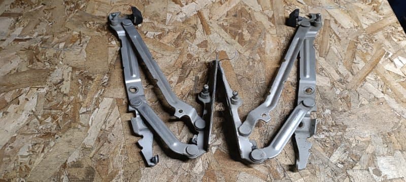 Комплект петлей капота Volvo S80 TS B6294S2 2004 (б/у)