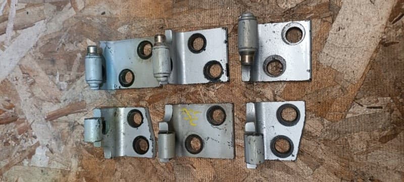 Комплект петлей двери BMW X5 E53 M54B30 2005 (б/у)