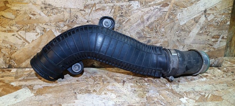 Воздуховод Volkswagen Tiguan 5N1 CAW 2009 (б/у)