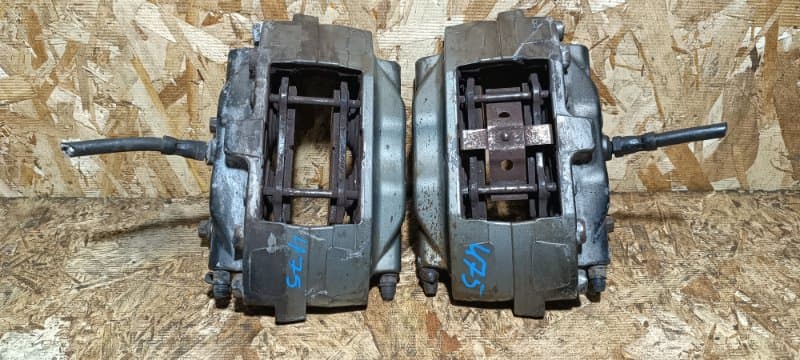 Комплект суппортов Volvo V70 SW B5254T4 2003 задн. (б/у)