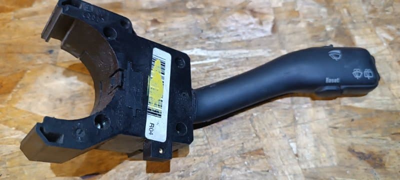 Переключатель дворников AUDi A6 allroad 4B BES 2002 (б/у)