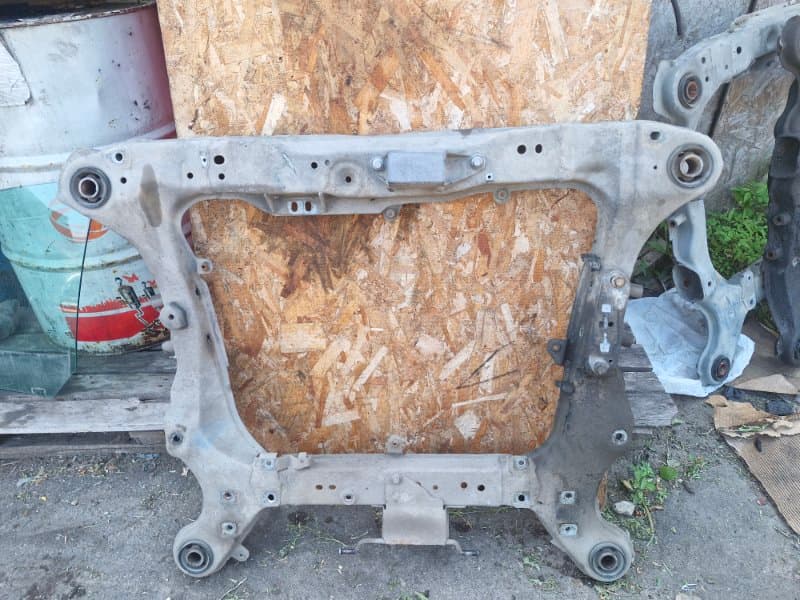 Подрамник Volvo xc90 D5244T5 2011 перед. (б/у)