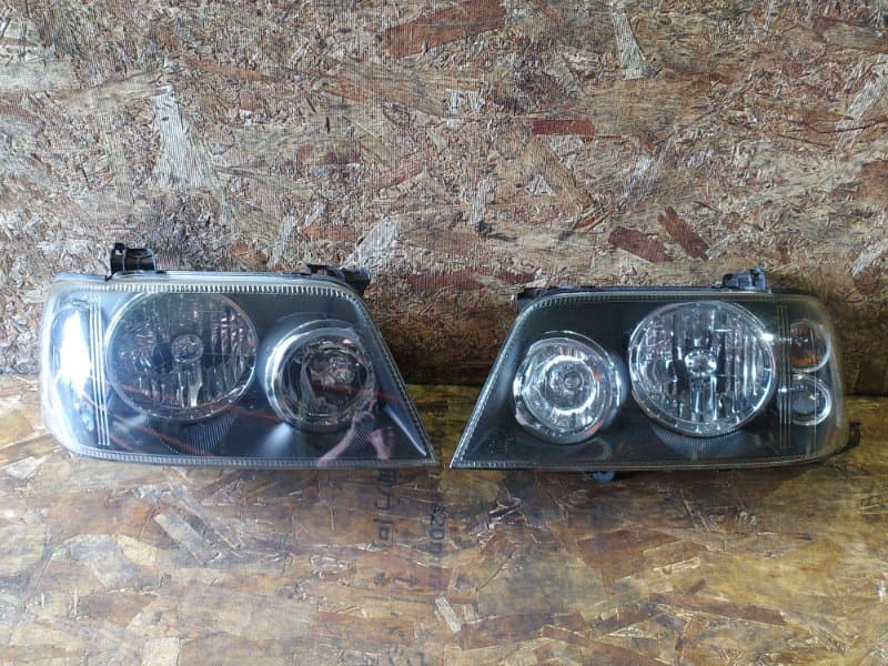 Комплект фар галоген Ford Escape EPFW L3 2006 (б/у)