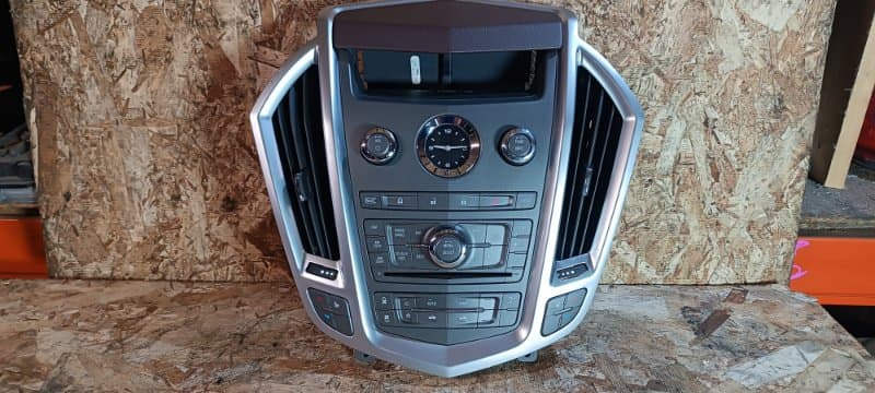 Блок управления магнитолой Cadillac SRX FFN LF1 2011 (б/у)