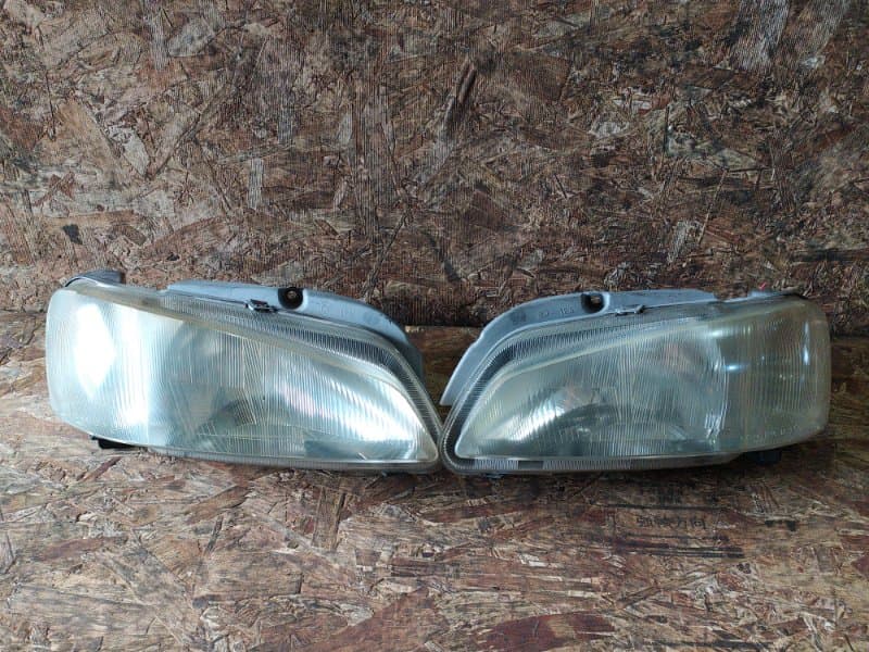 Комплект фар галоген Peugeot 106 1A TU5J4 2002 (б/у)