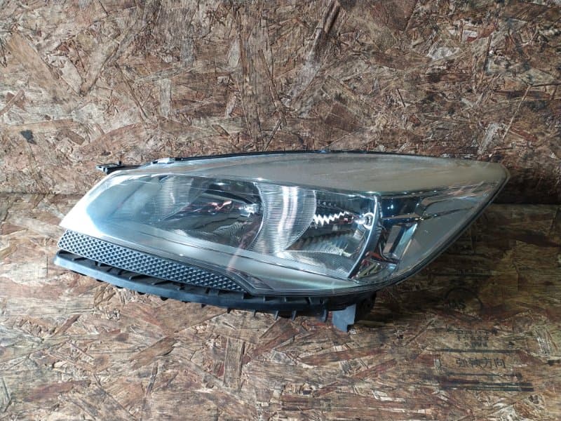 Фара галоген Ford KUGA CBS 15HDTX 2016 перед. лев. (б/у)