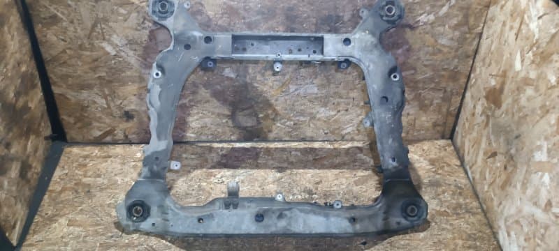 Подрамник Volvo XC70 SZ B5254T2 2004 (б/у)
