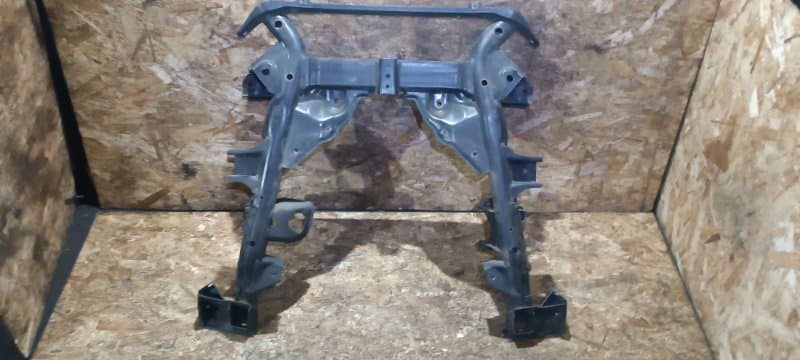 Подрамник BMW X5 E53 M54B30 2005 (б/у)