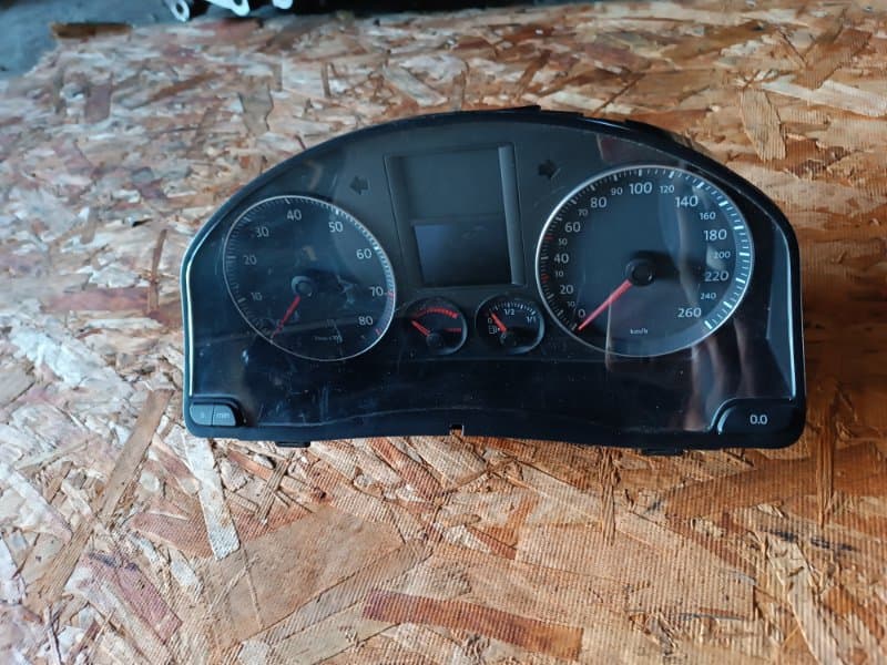 Щиток приборов Volkswagen Golf 1K1 BLG 2007 (б/у)