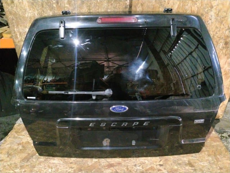 Крышка багажника Ford Escape EPFW L3 2006 (б/у)