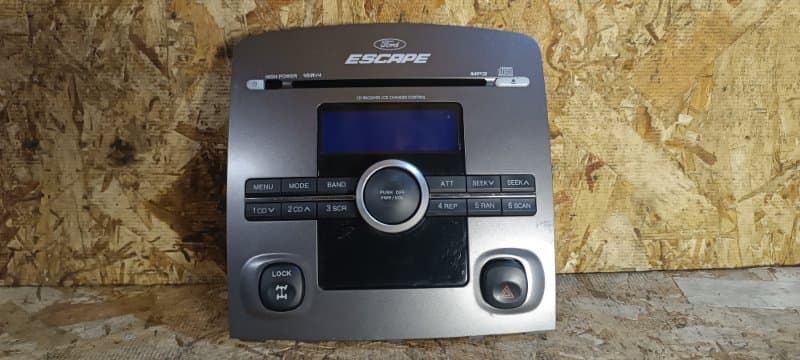 Блок управления магнитолой Ford Escape EPFW L3 2006 (б/у)