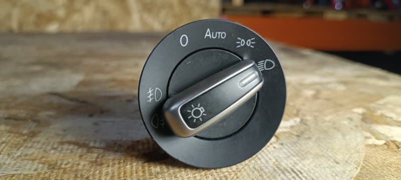 Переключатель света Volkswagen Passat 365 CAX 2013 (б/у)