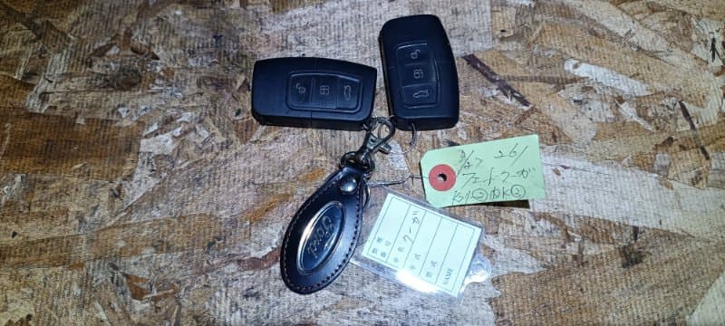 Ключ зажигания Ford KUGA CBS 15HDTX 2016 (б/у)