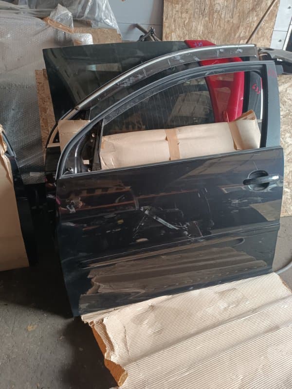 Дверь Volkswagen Golf 1K1 BLG 2009 перед. лев. (б/у)
