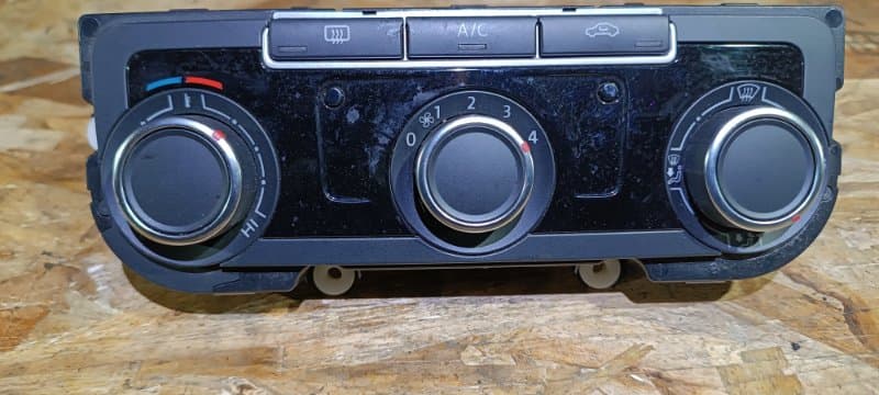 Блок управления климат-контролем Volkswagen Touran 1T3 CAV 2012 (б/у)