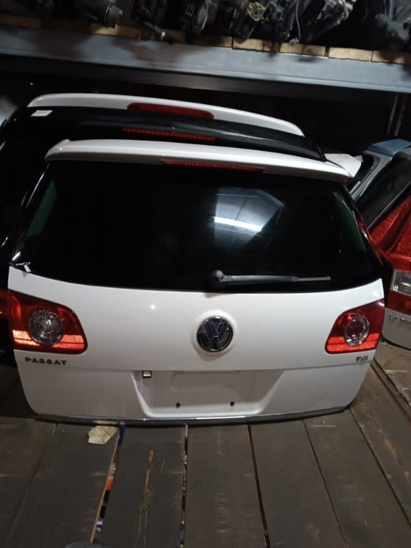 Крышка багажника Volkswagen Passat 3C5 CDA 2010 (б/у)