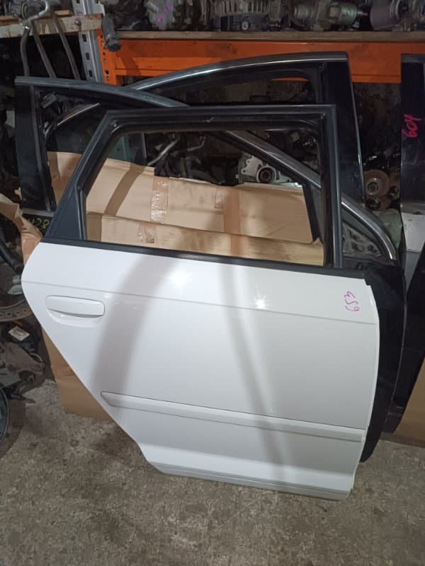 Дверь Audi A3 8PA BSE 2006 задн. прав. (б/у)